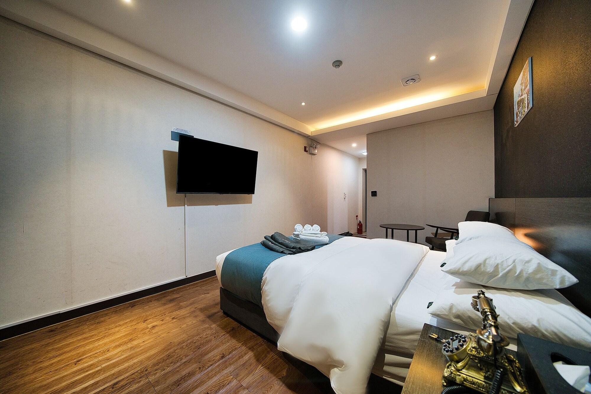 Suwon Dono1796 Hotel Exteriör bild